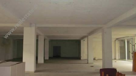 Store space for rent in Muhamet Gjollesha Street in Tirana, Albania (TRR-414-55j)