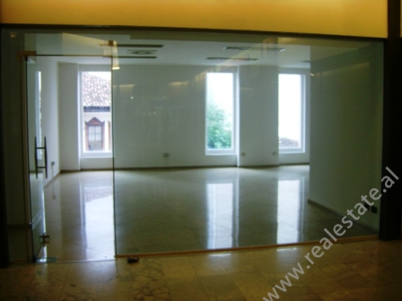 Business space for rent in Abdi Toptani Street in Tirana, Albania (TRR-714-7j)