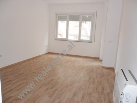 One bedroom apartment for rent in Tirana, near Artificial Lake, Albania (TRR-216-24b)