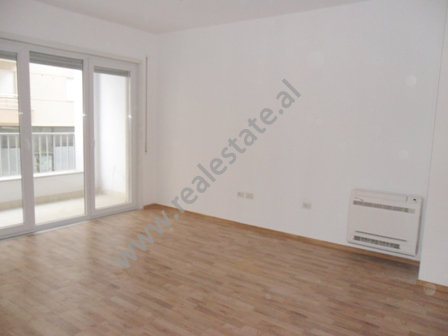 One bedroom apartment for rent in Tirana, close to Artificial Lake, Albania (TRR-216-28b)