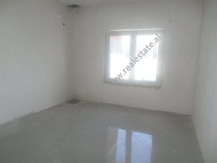 Duplex apartment for sale in Kodra e Diellit 2 Residence in Tirana, Albania (TRS-317-35d)