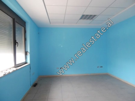 Office for rent in Barrikadave Street in Tirana, Albania (TRR-318-74L)