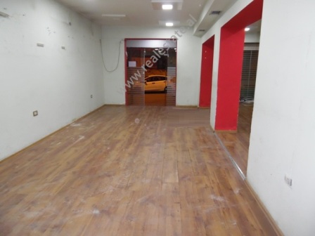 Store for rent in Haxhi Hysen Dalliu street in Tirana, Albania (TRR-1118-1d)