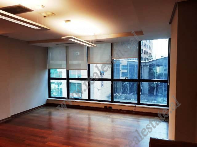 Office space for rent in Barrikadave street in Tirana, Abania