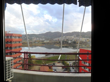 Apartament me qera afer parkut te Liqenit Artificial ne Tirane , (TRR-101-50)
