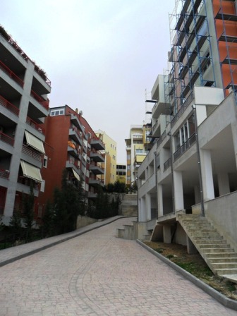 Apartament per shitje afer Liqenit Artificial te Tiranes, (TRS-212-10)