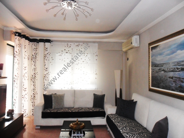 Apartament 3+1 ne shitje tek Zogu i Zi ne Tirane , (TRS-912-9)