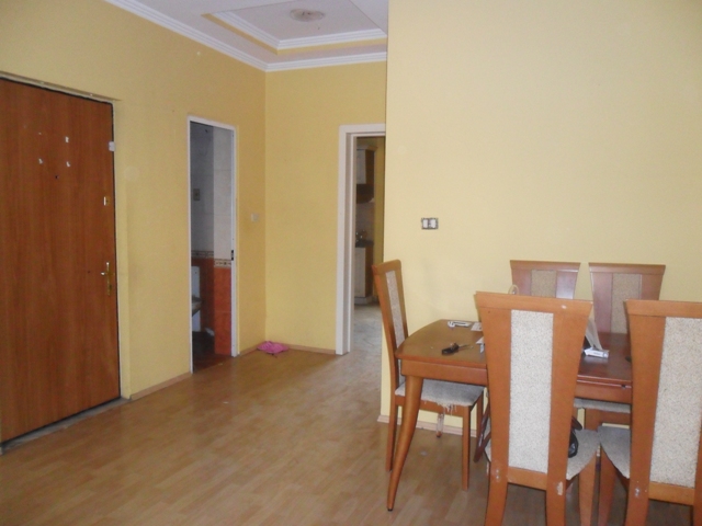 Apartament ne shitje ne zonen e Bllokut, rruga Vaso Pasha ne Tirane, (TRS-912-12)