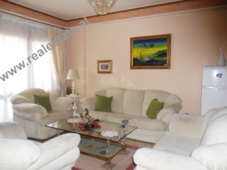 Apartament 3+1 ne shitje ne rrugen Him Kolli ne Tirane (TRS-713-40)