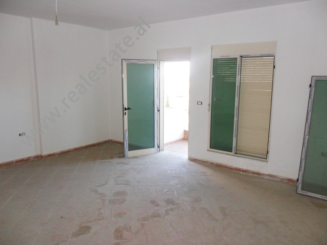 Apartament 2+1 per shitje ne rrugen Jordan Misja ne Tirane , (TRS-1213-9b)