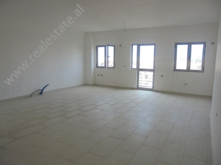 Apartament 3+1 ne shitje ne zonen e Selites ne Tirane (TRS-1014-68j)