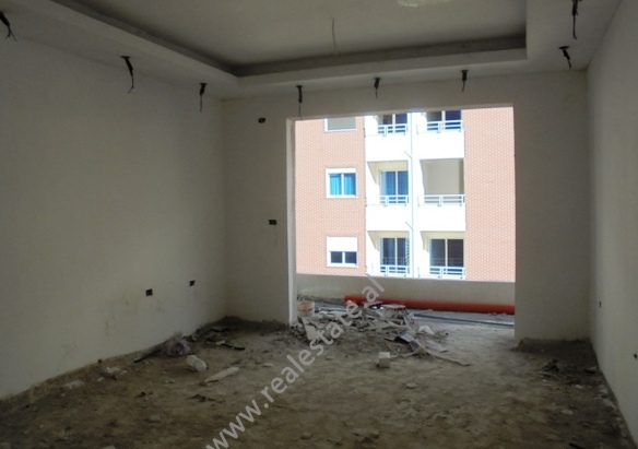 Apartament 2+1 per shitje ne Unazen  e Re ne Tirane (TRS-115-1r)