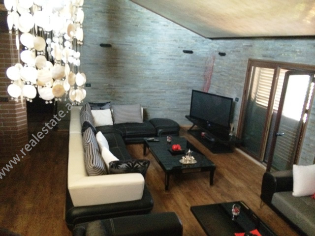 Apartament dupleks luksoz per shitje ne qytetin e Durresit , (DRS-115-5a)
