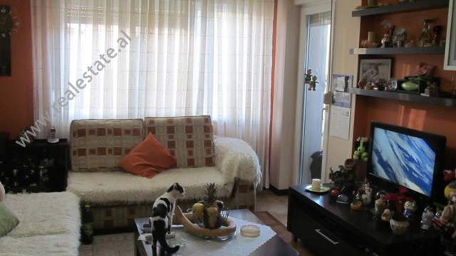 Apartament 3+1 per shitje afer Myslym Shyrit ne Tirane , (TRS-215-40a)