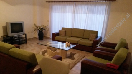 Apartament 3+1 me qera ne rrugen e Elbasanit ne Tirane , (TRR-515-21a)