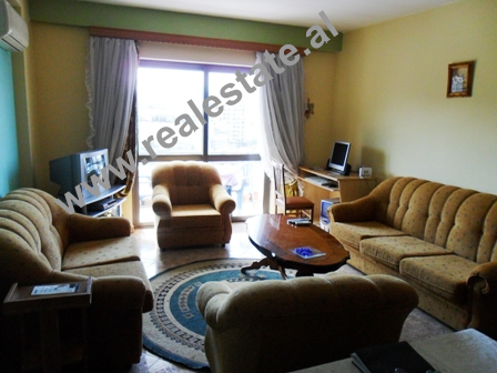Apartament 2 + 1 per shitje prane rruges Margarita Tutulani ne Tirane (TRS-815-55b)