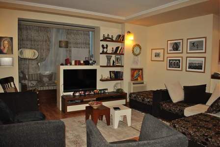 Apartament 3+1 per shitje te Komuna e Parisit ne Tirane , (TRS-1015-20a)