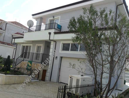 Vile 3 - kateshe me qera ne nje komplex rezidencial ne Mjull Bathore ne Tirane