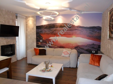 Apartament 2 + 1 me qera te qendra Nobis ne Tirane (TRR-1115-48b)