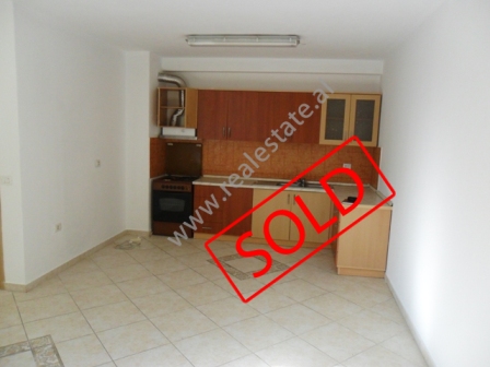 Apartament 3+1 per shitje ne zonen e Don Boskos ne Tirane , (TRS-1213-24b)