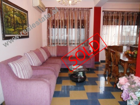 Apartament 2+1 ne shitje te Pazari i Ri ne Tirane (TRS-1013-21)