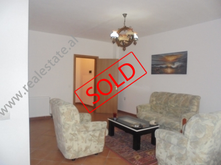 Apartament 2+1 ne shitje ne fillim te rruges se Elbasanit ne Tirane (TRS-1114-32j)