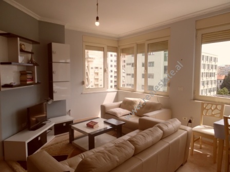 Apartament 2+1 me qera prane Hipotekes ne Tirane (TRR-816-34K)