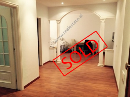 Apartament 2 + 1 per shitje ne Yzberisht ne Tirane (TRS-116-17b)