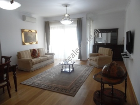 Apartament 2+1 me qera prane rruges se Kavajes ne Tirane (TRR-1016-6K)