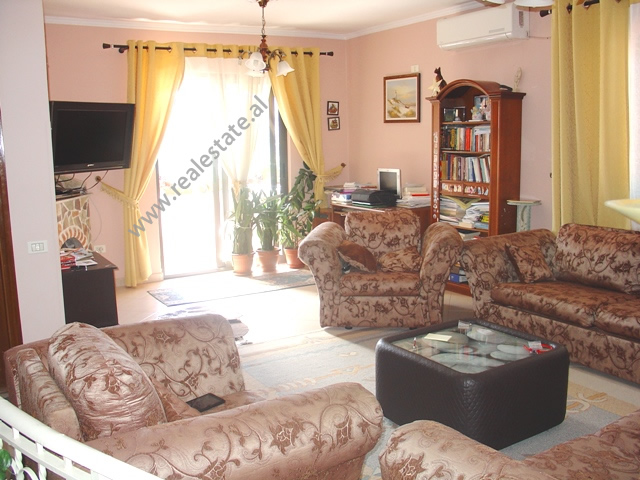 Apartament 3+1 per shitje ne rrugen Myslym Shyri ne Tirane (TRS-1016-9L)