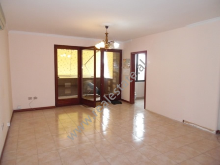 Apartament 3+1 per shitje prane rruges Mine Peza ne Tirane (TRS-1116-25K)