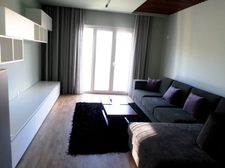 Apartament 3+1 me qera afer Kopshtit Zoologjik ne Tirane (TRR-1216-6L)
