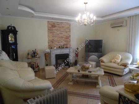Apartament 3+1 per shitje prane Sheshit Skenderbej ne Tirane (TRS-117-2K)