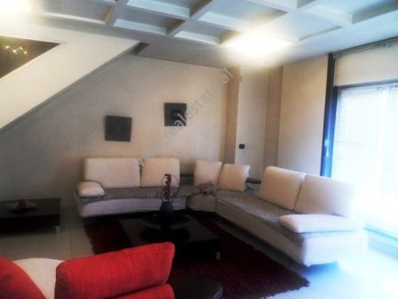 Apartament duplex per shitje ne zonen e Laprakes ne Tirane, (TRS-317-17d)
