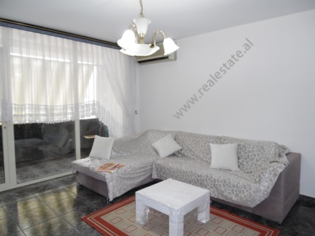 Apartament dupleks me qera ne qender te Tiranes, (TRR-218-33d)