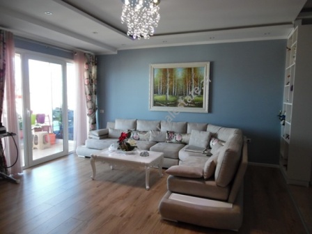 Apartament 2+1 me qera prane rezidences Kodra e Diellit ne Tirane, (TRR-718-69d)
