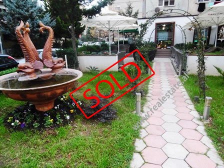 Lokal per shitje prane zones se Porcelanit ne Tirane (TRS-1217-38R)