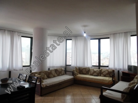 Apartament 3+1 me qera ne zonen e 21 Dhjetorit ne Tirane (TRR-918-54E)