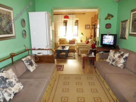 Apartament 3+1 per shitje prane rruges Mine Peza ne Tirane (TRS-1018-2L)