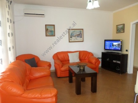 Apartament 3+1 me qera ne rrugen e Kavajes ne Tirane, (TRR-1018-7d)