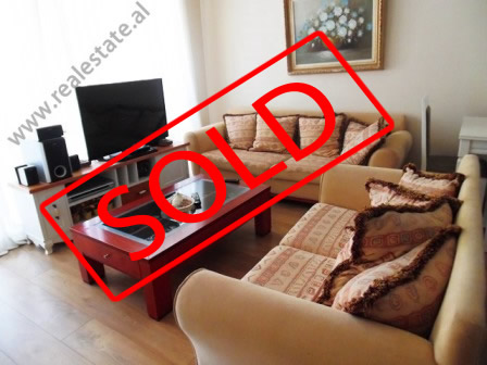 Apartament 2+1 per shitje prane Liqenit te Thate ne Tirane (TRS-1017-33L)
