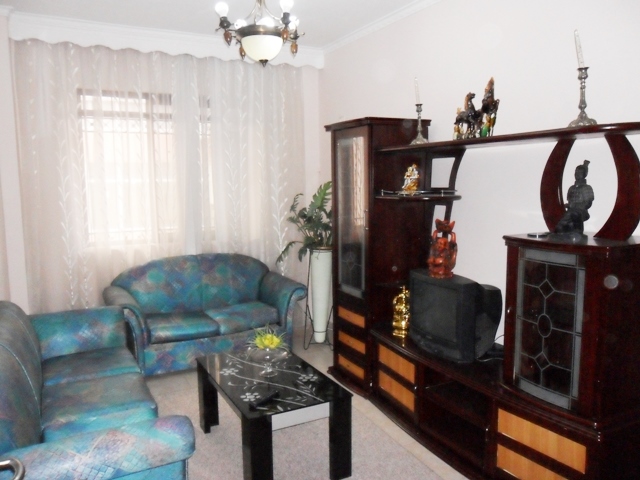 Apartament 2+1 ne shitje prane rruges Fortuzi ne Tirane (TRS-619-31T)