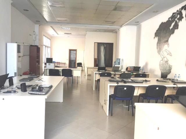 Zyre me qera prane Ministrise se Drejtesise ne Tirane (TRR-616-22T)