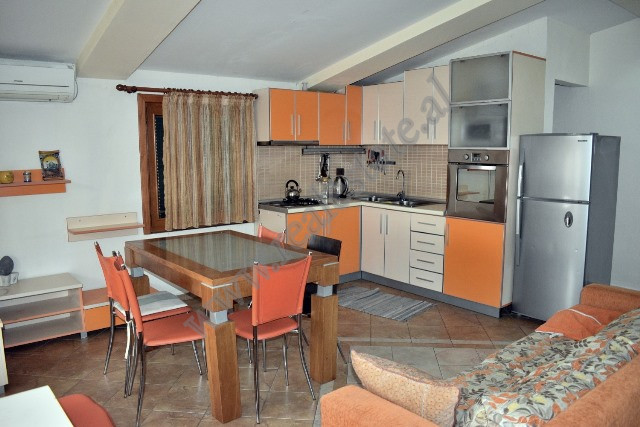 Apartament 3 + 1 me qera afer Kompleksit Grand ne Tirane