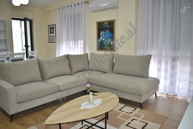Apartament 1+1 me qira prane zones se 21 Dhjetorit ne Tirane