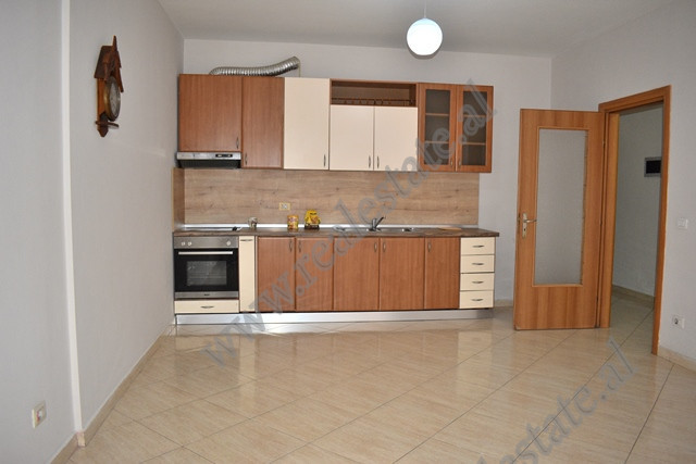 Apartament 2+1 me qira ne zonen e Don Boskos ne Tirane