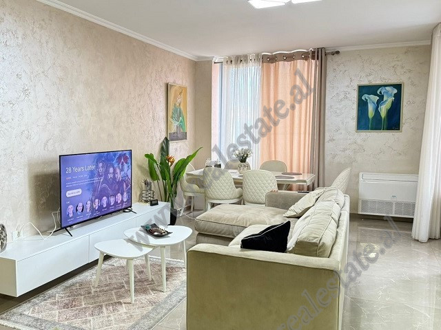 Apartament 2+1 me qira prane sheshit Skenderbej ne Tirane