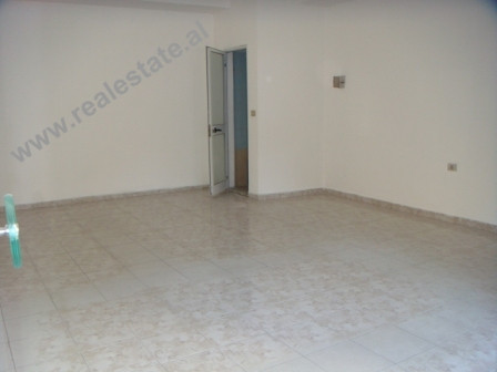 Store space for sale in Tirana. The store is positioned on the 1st floor of a new building, with 45 