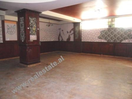 Business space for rent close to Myslym Shyri Street in Tirana.

It has an internal area of&nbsp;4