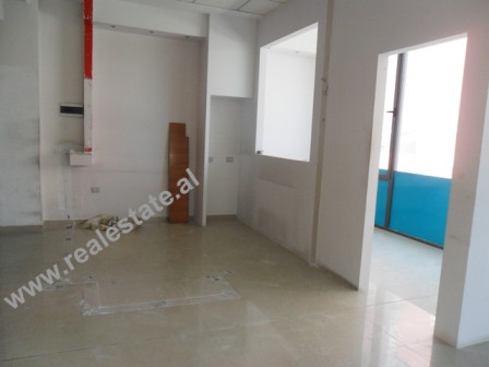 Office space for rent at the beginning of Don Bosko Street in Tirana.
The building where it is loca